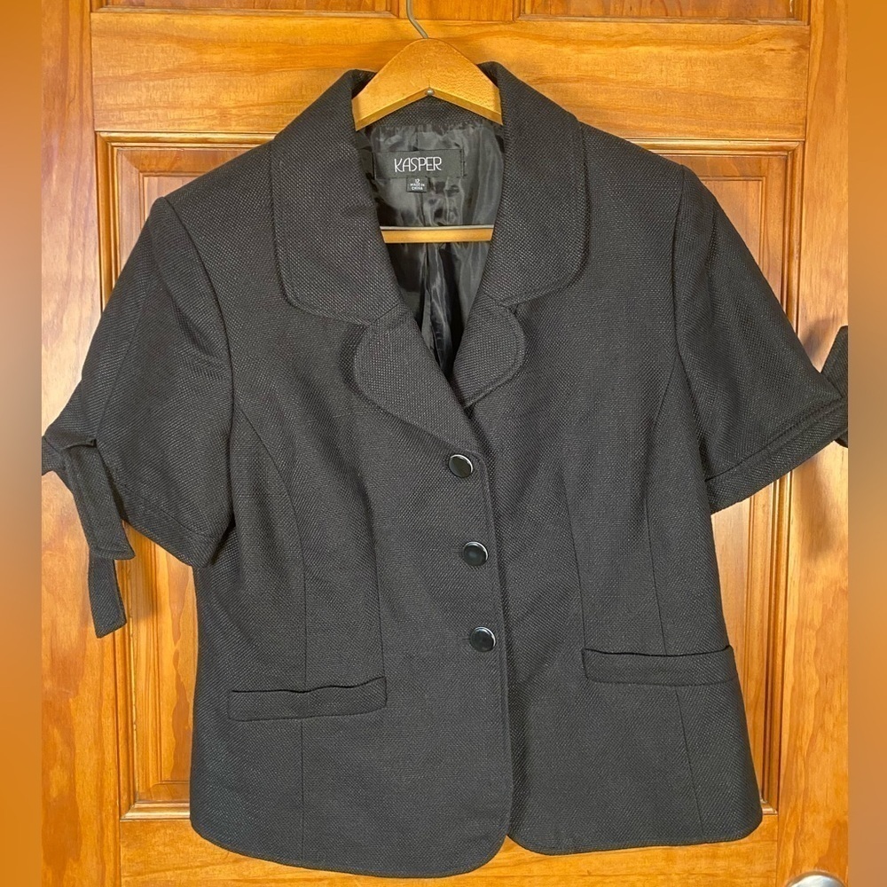 NWT Kasper Short Sleeved Linen Blend Suit Blazer in Black